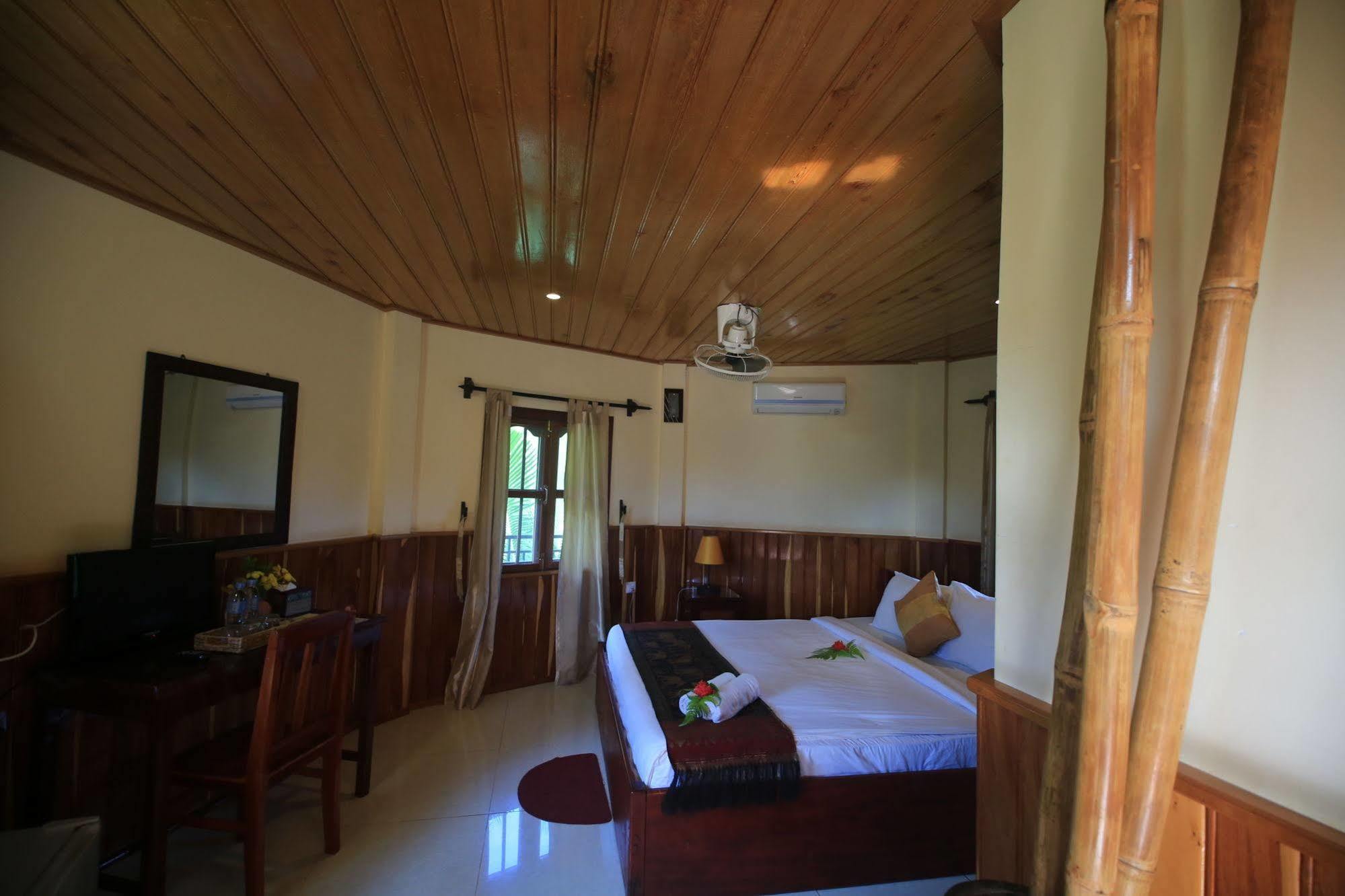 Spring Valley Resort Kep Extérieur photo